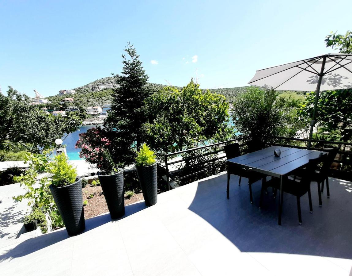 Apartments Petrovic Primošten Extérieur photo