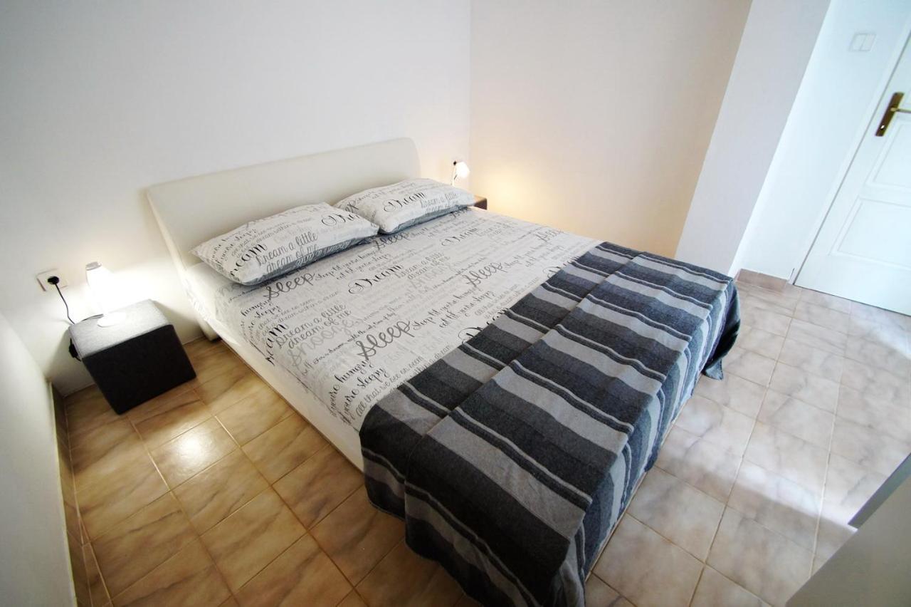 Apartments Petrovic Primošten Extérieur photo