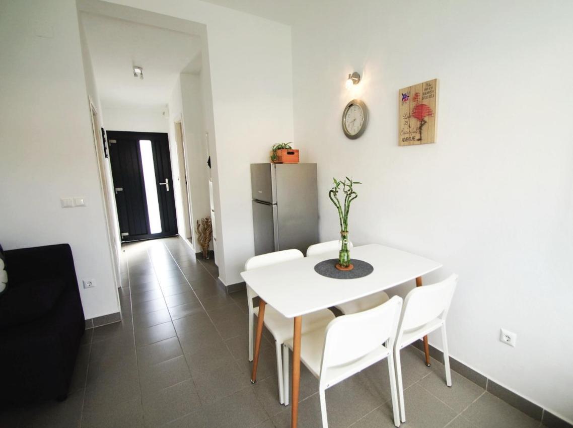 Apartments Petrovic Primošten Extérieur photo