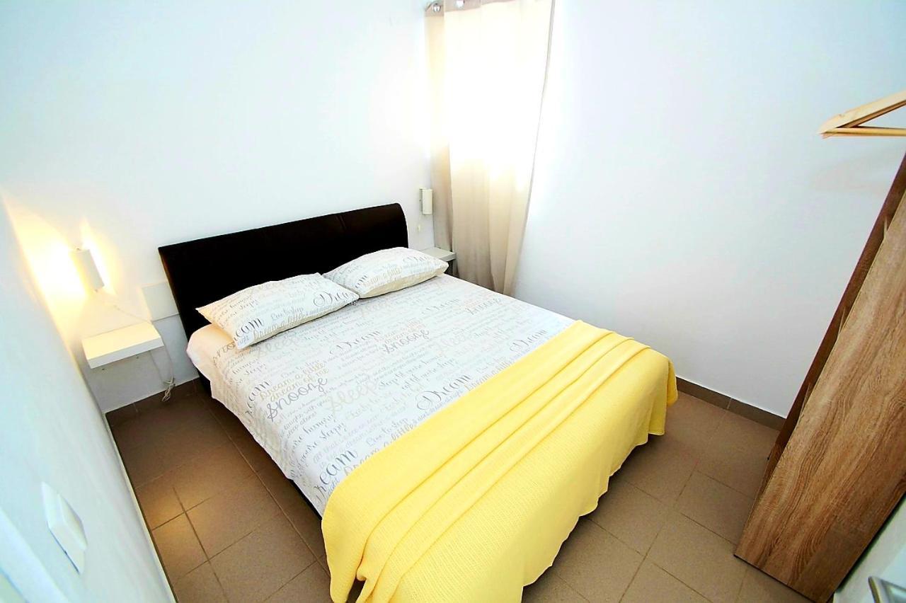Apartments Petrovic Primošten Extérieur photo